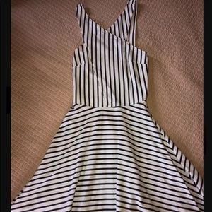 Small Hollister dress
